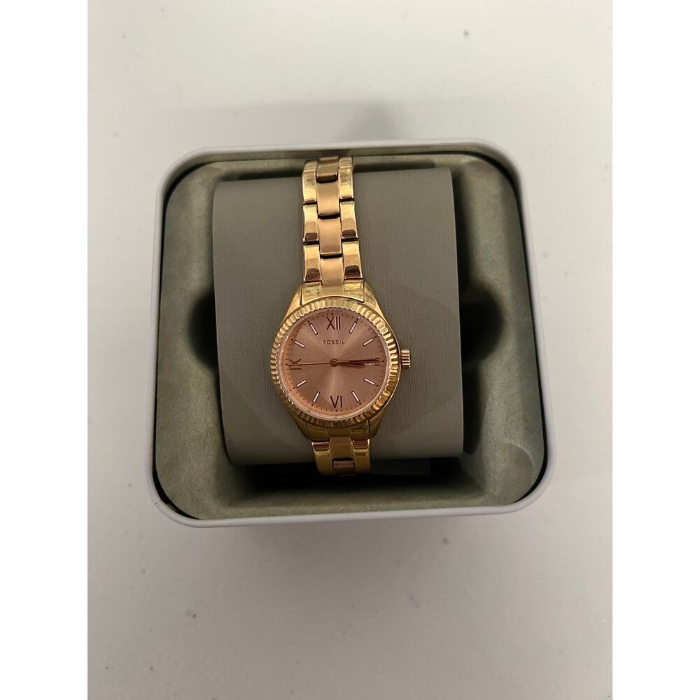 Fossil BQ3639 Rye Three-Hand Date Rose Gold-Tone Stainless Steel Watch